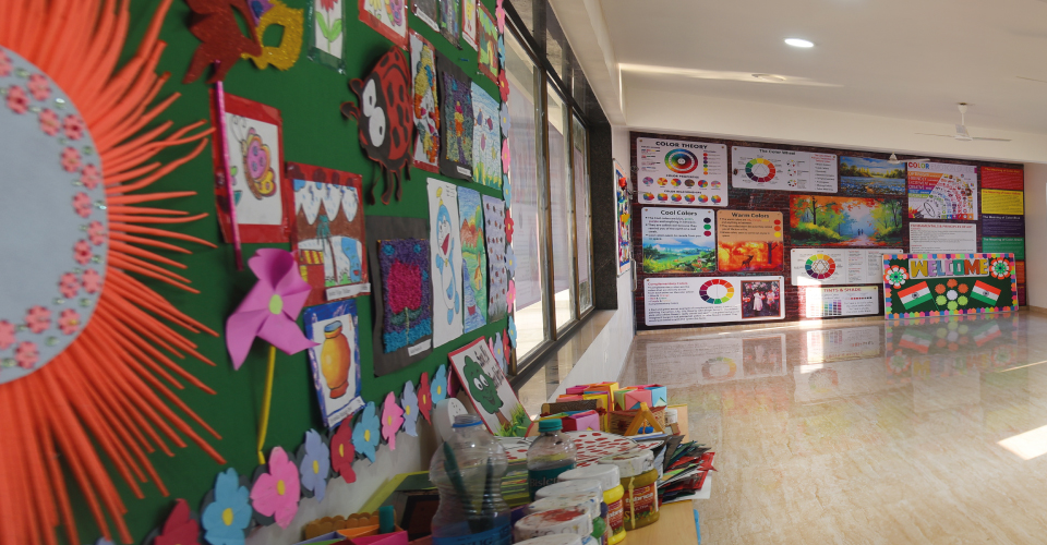 ART & CRAFT ROOM